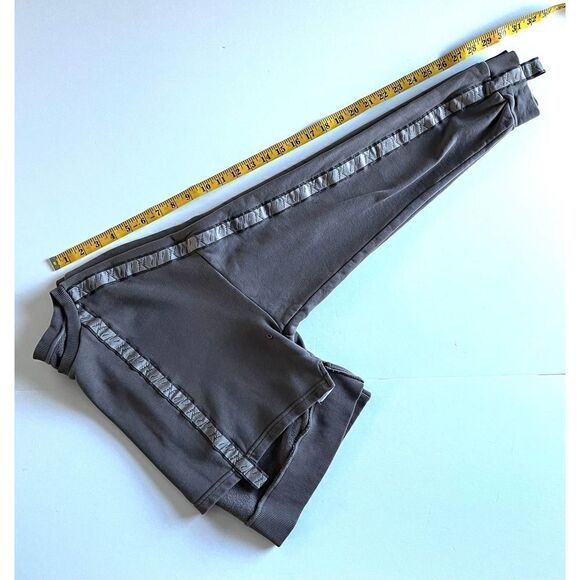 Gymshark 24/7 French Terry Cropped Sweatshirt Gem Grey Lavender Size XL - Picture 7 of 13